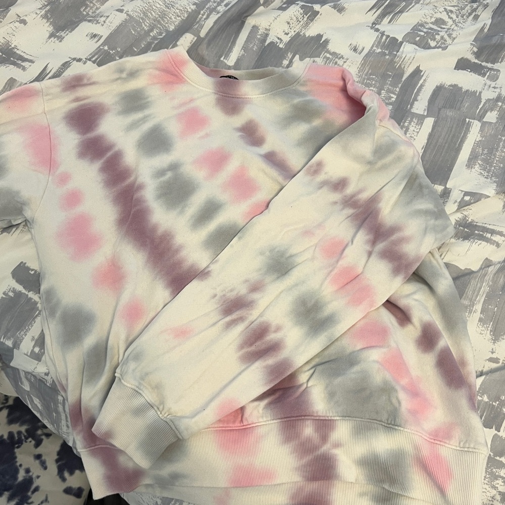 Forever 21 tie dye crew neck